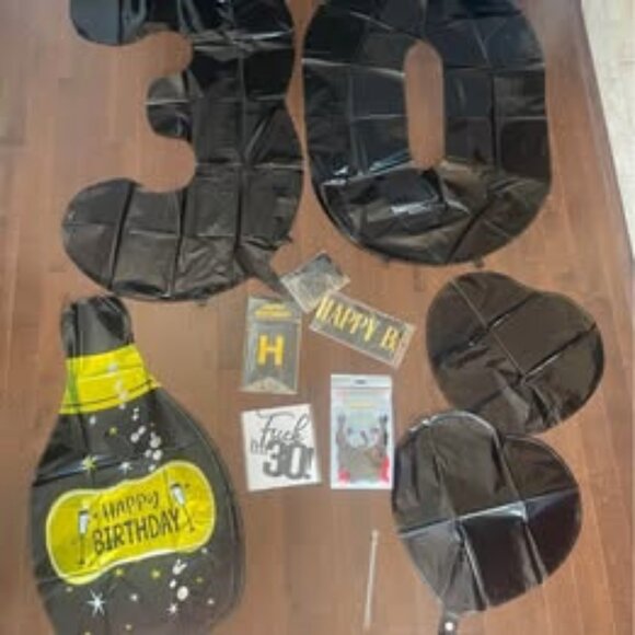 30th Birthday Party Decorations - Black & Gold - Picture 3 of 4